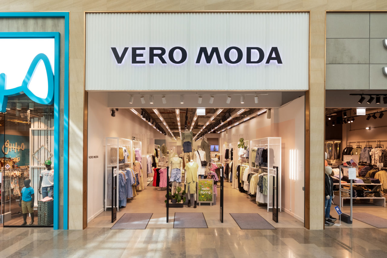 Entré in till butiken VeroModa