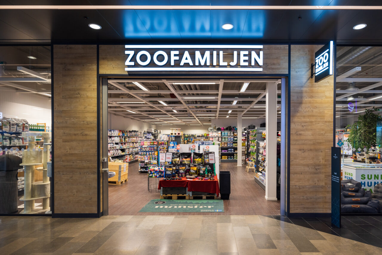Entré till butiken Zoofamiljen, plan 1